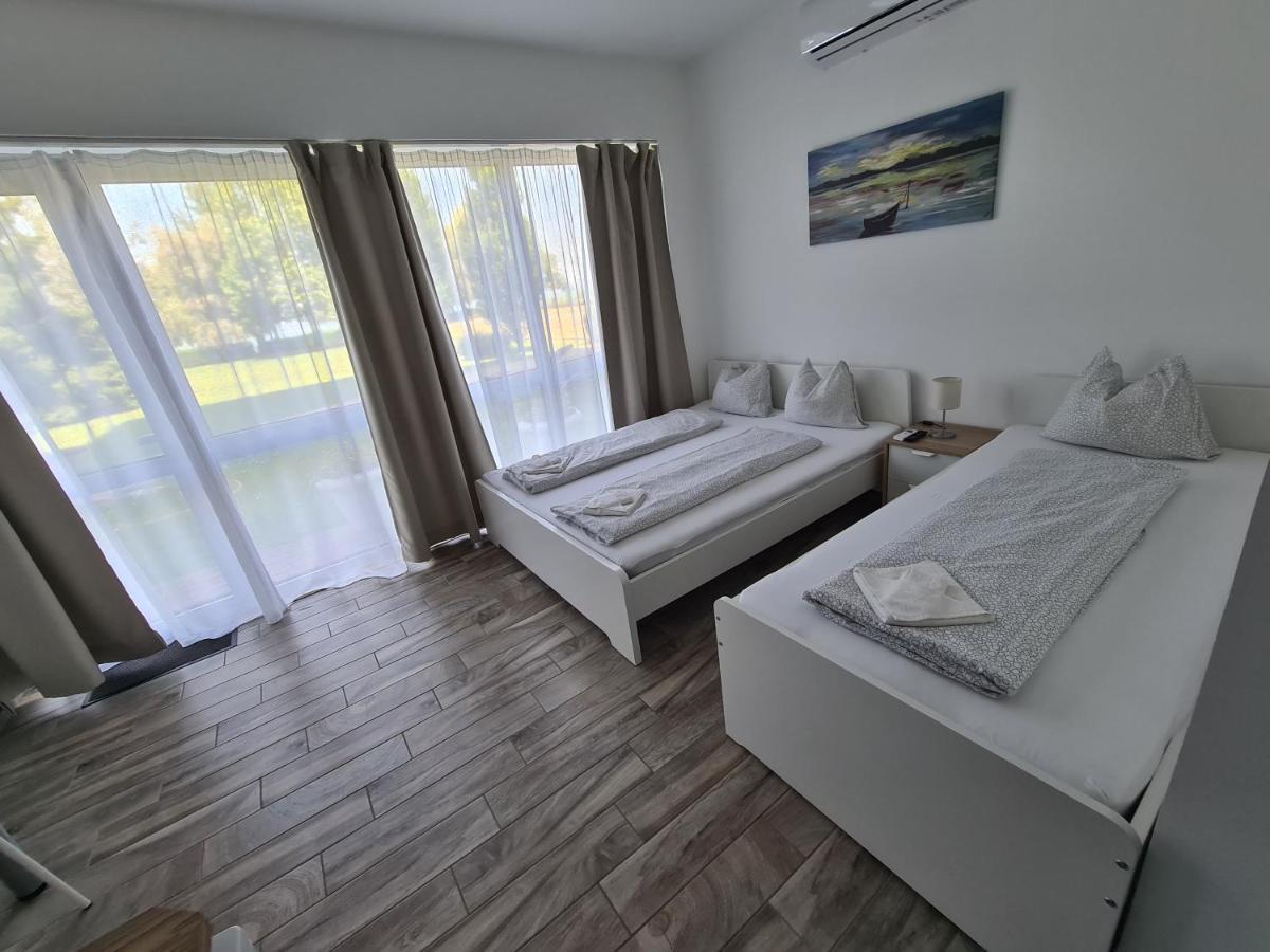 Surman Apartmanok Шиофок Экстерьер фото