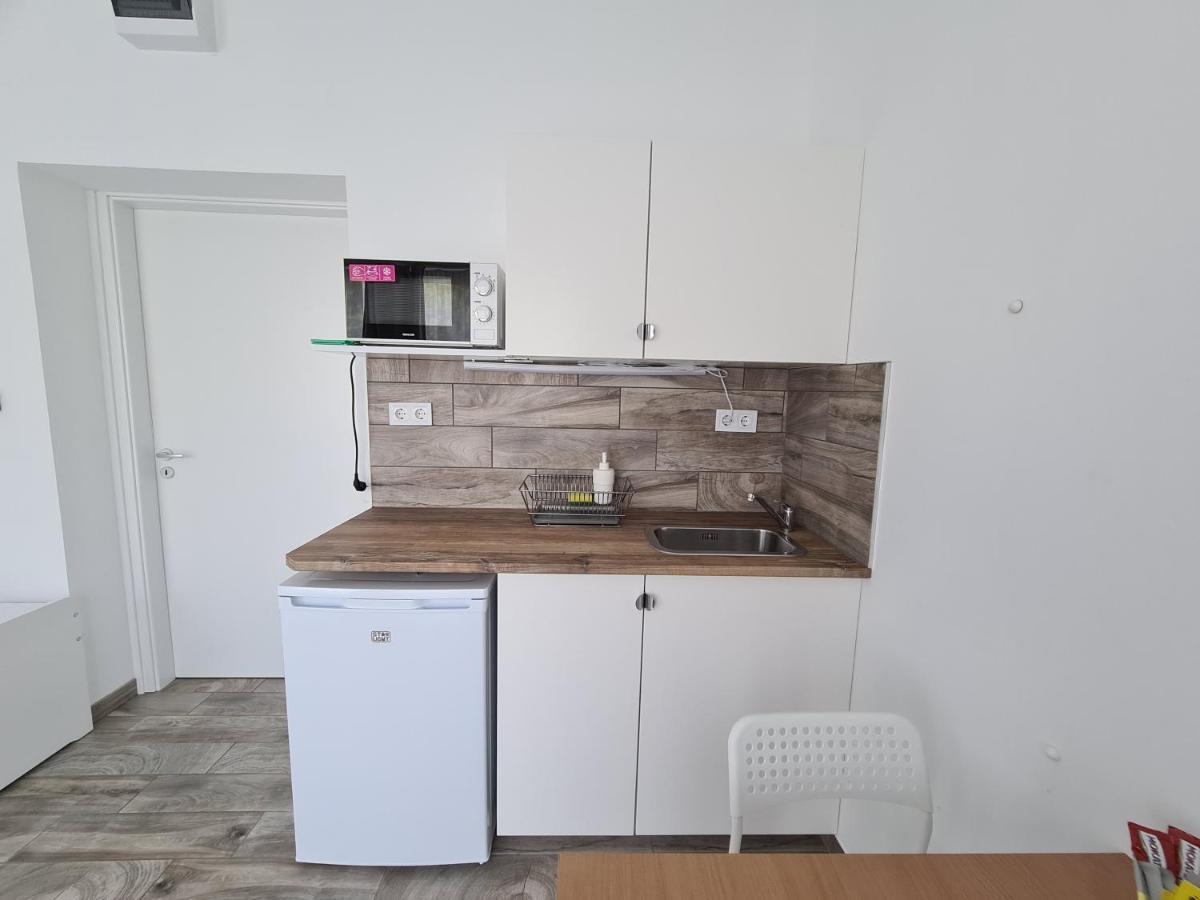 Surman Apartmanok Шиофок Экстерьер фото