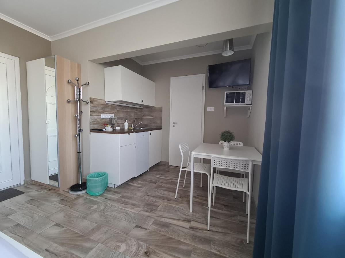 Surman Apartmanok Шиофок Экстерьер фото