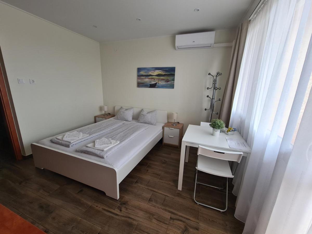 Surman Apartmanok Шиофок Экстерьер фото