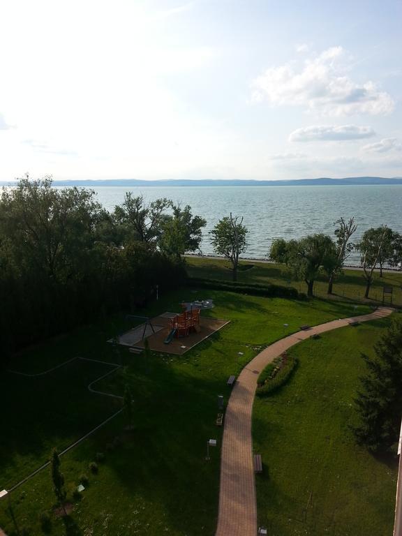 Surman Apartmanok Шиофок Экстерьер фото
