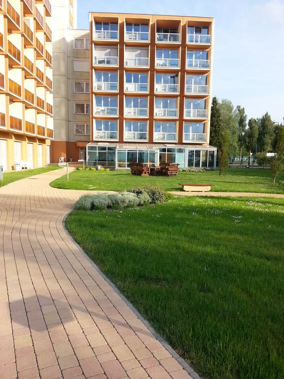 Surman Apartmanok Шиофок Экстерьер фото