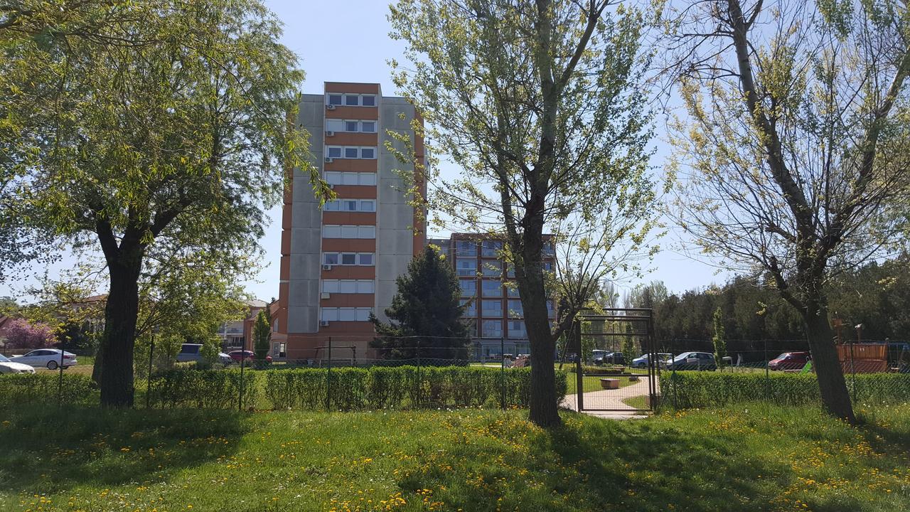 Surman Apartmanok Шиофок Экстерьер фото