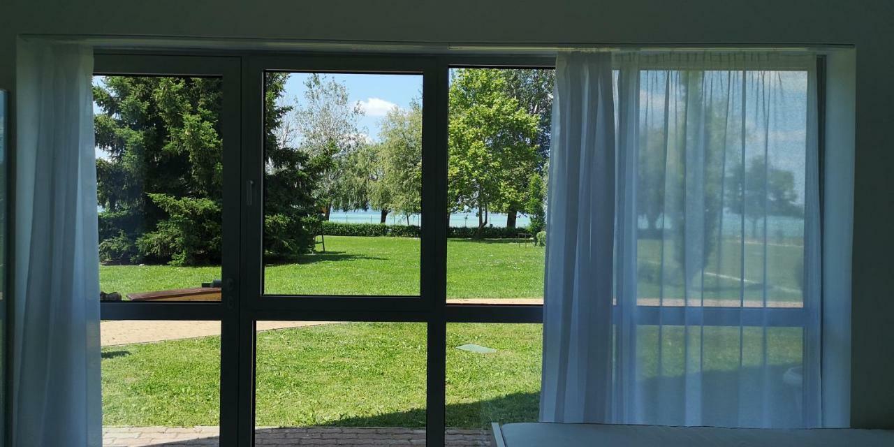Surman Apartmanok Шиофок Экстерьер фото
